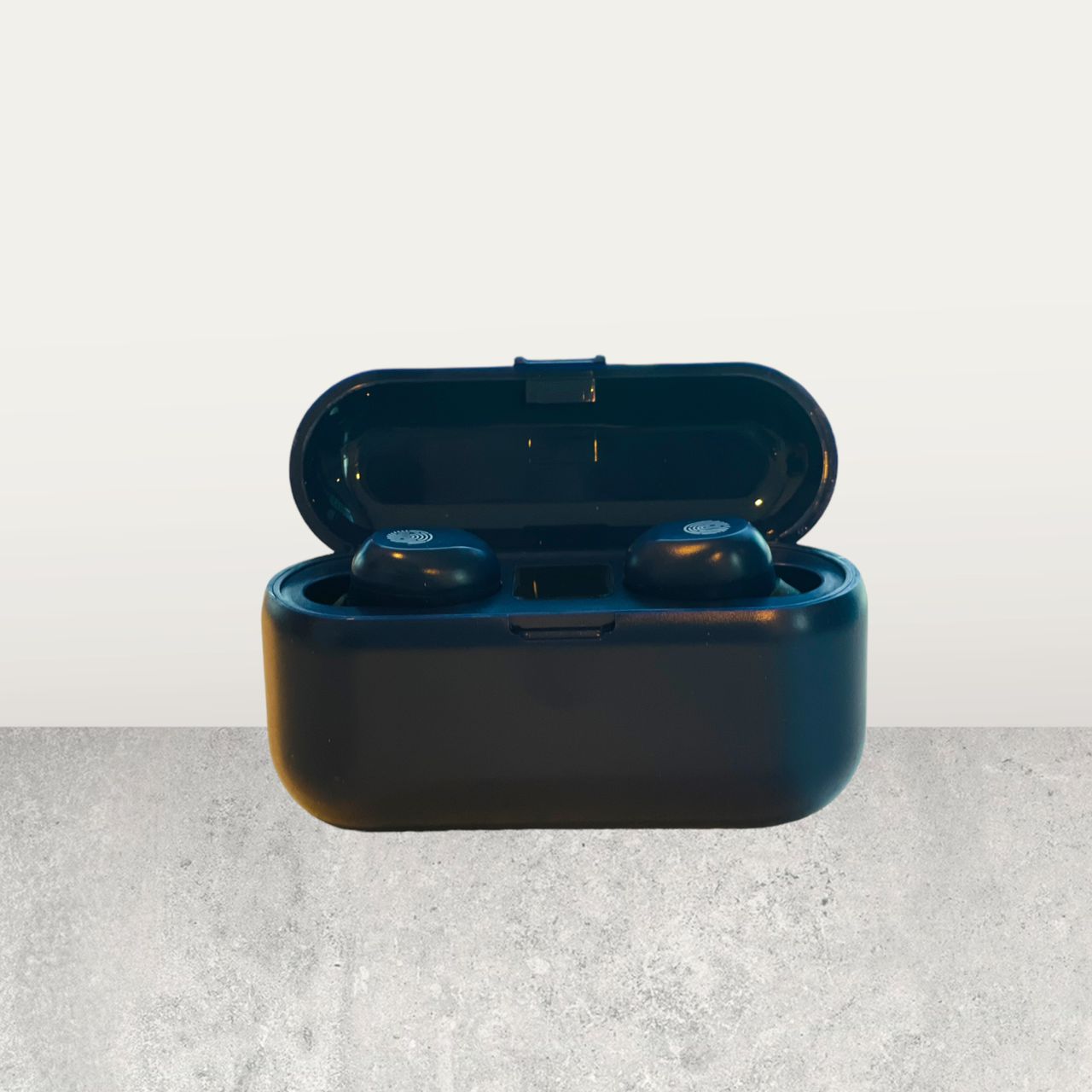 Wireless Bluetooth Earpods with Charging Case