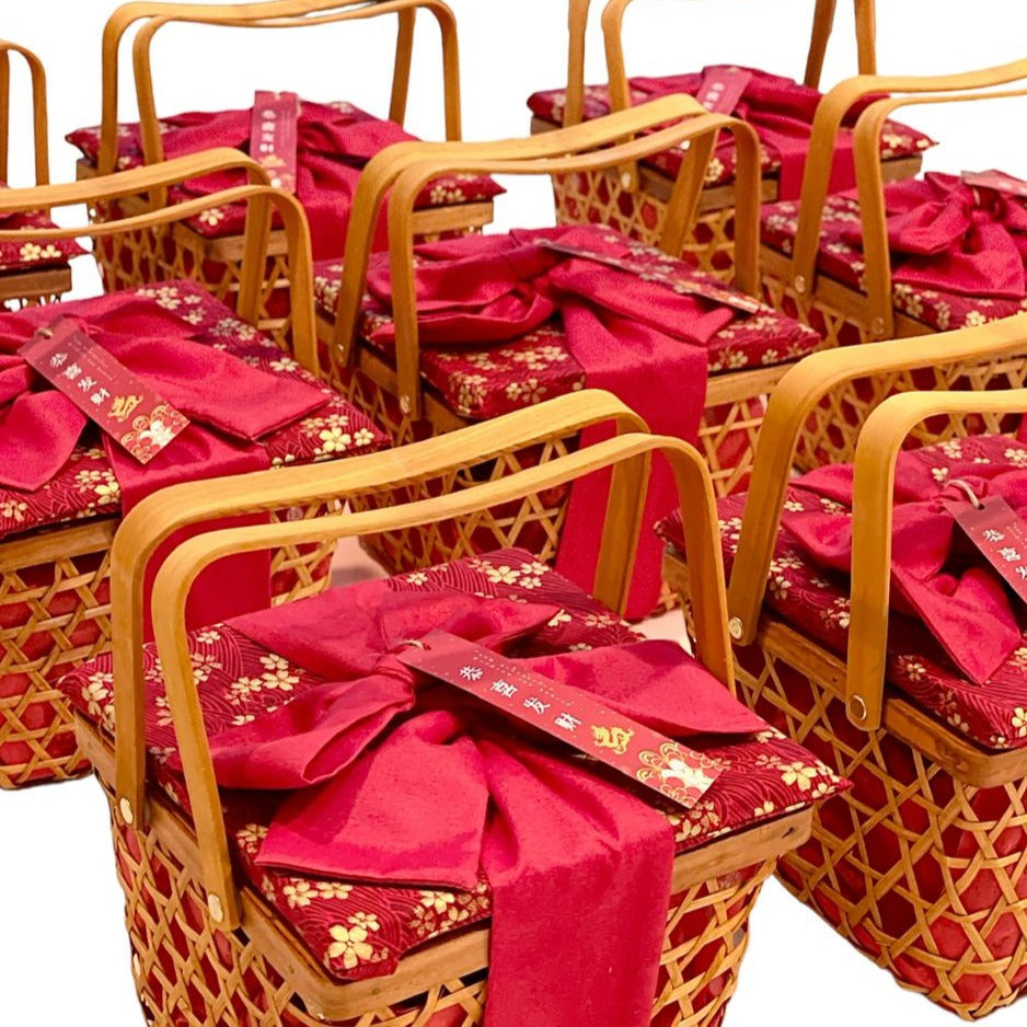Reusable Wooden Egg Basket for Gift Packaging