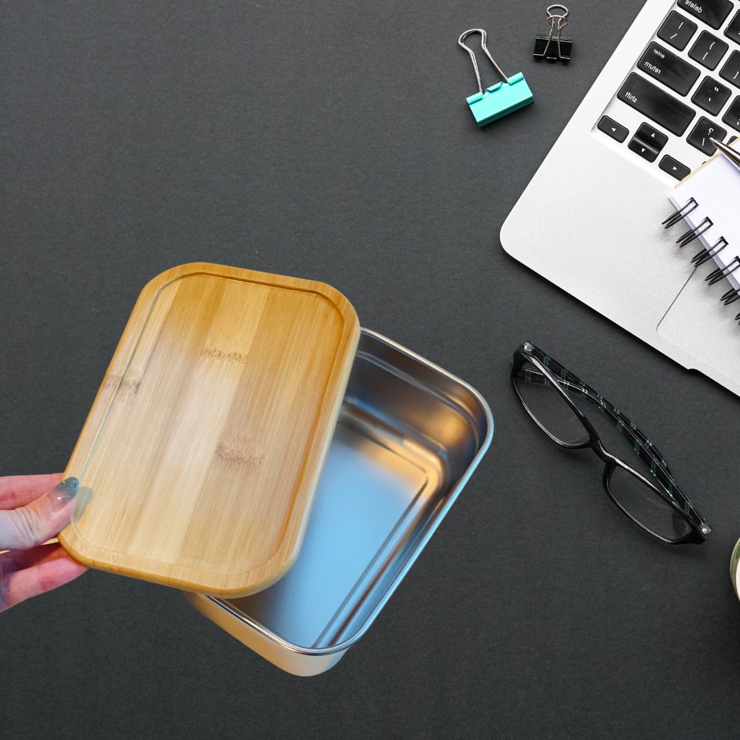 Stainless steel lunch box with bamboo lid