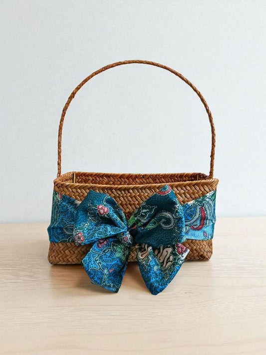 Traditional Bamboo Hamper Basket with Handle