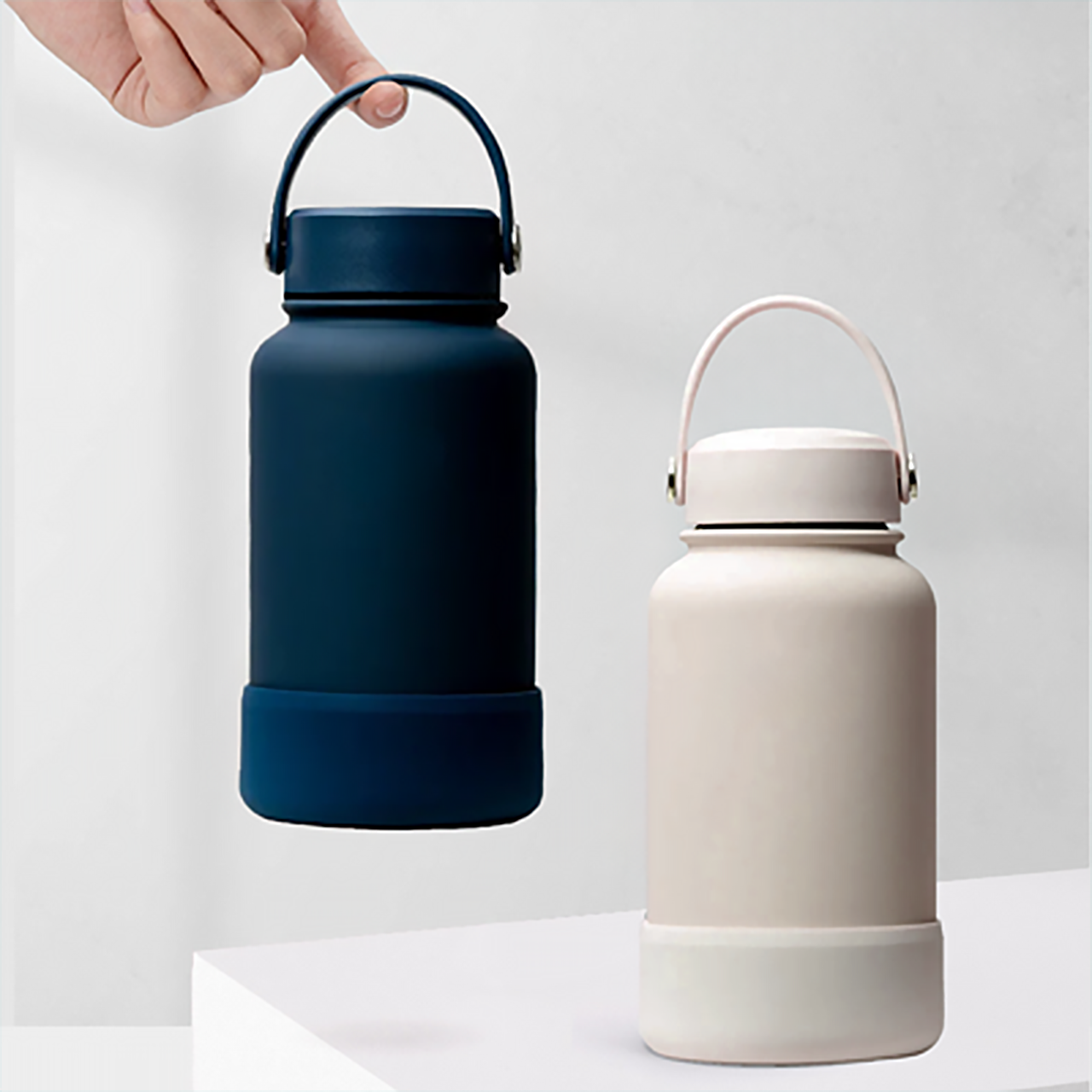 Double Wall Insulated Thermos (650ml)