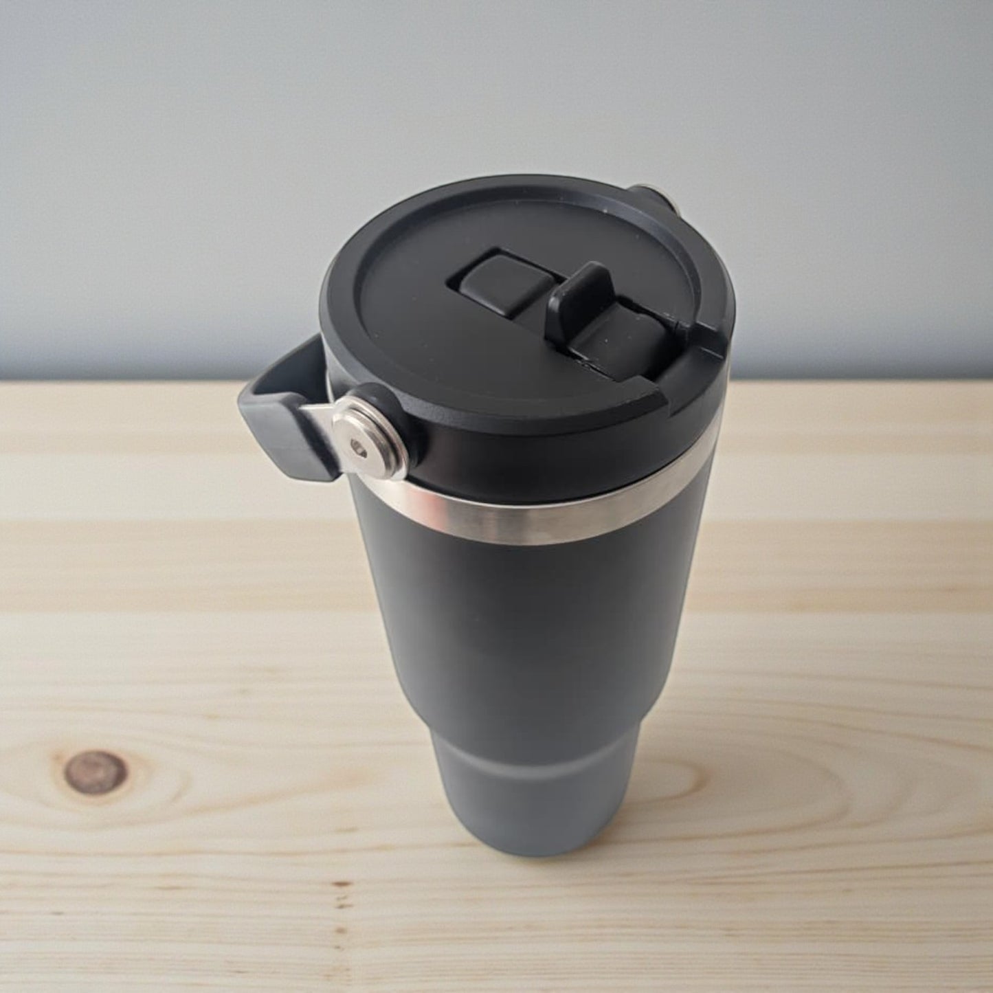 Large Thermos Stainless Steel Tumbler with Handle (700ml)