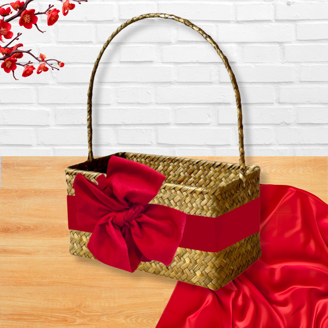 Traditional Bamboo Hamper Basket with Handle