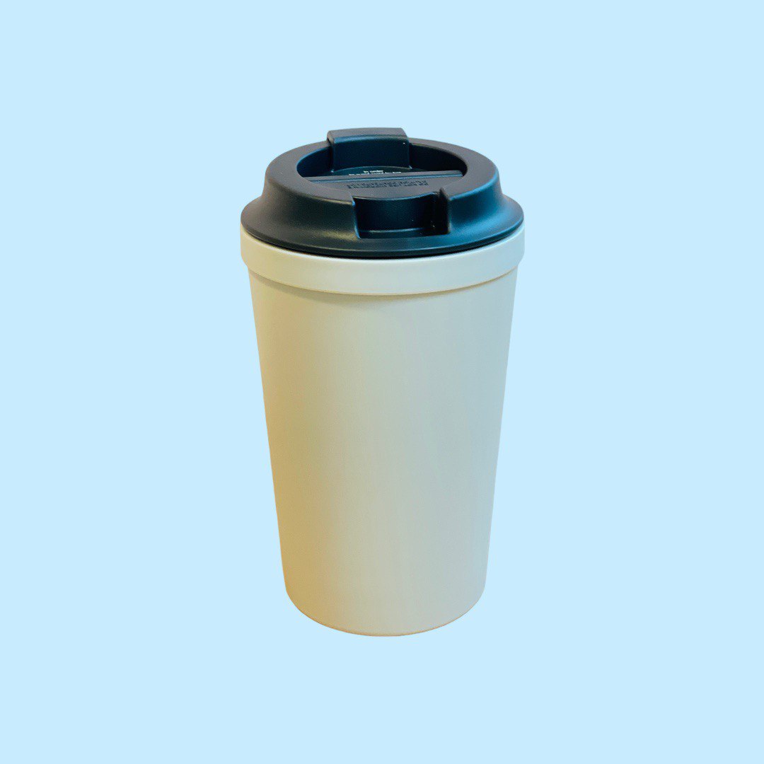 Double wall BP free coffee cup with suction