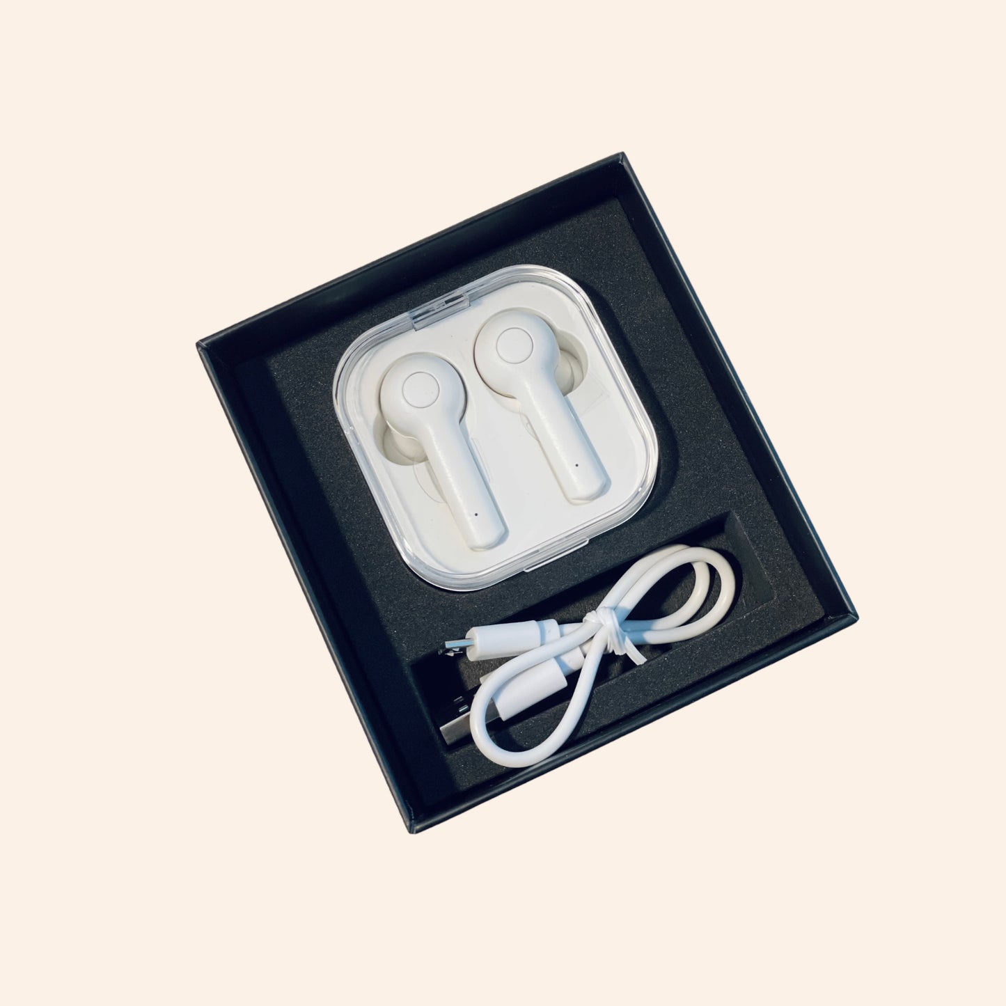 Bluetooth Earpods in a Charging Case