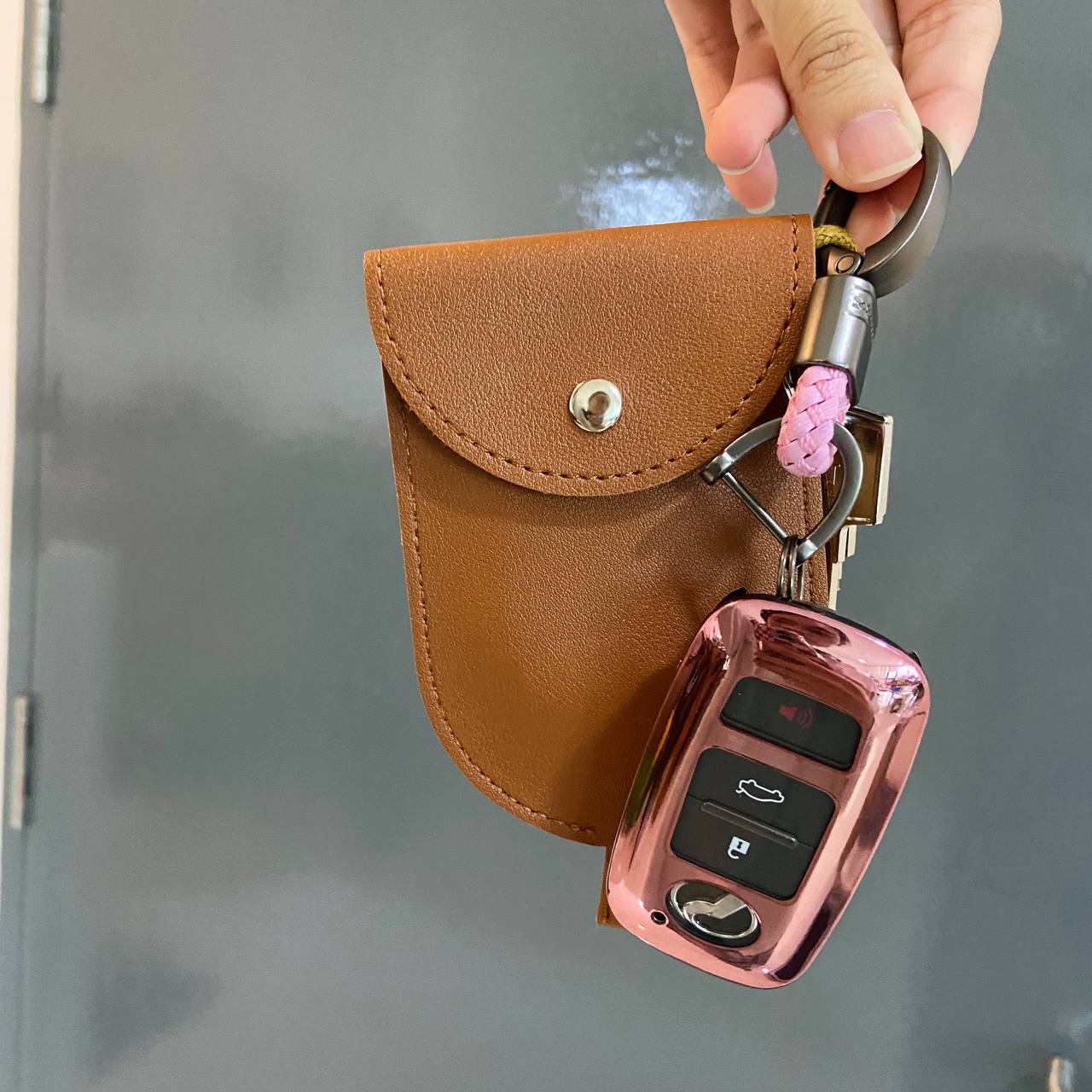 Leather Key Chain Holder